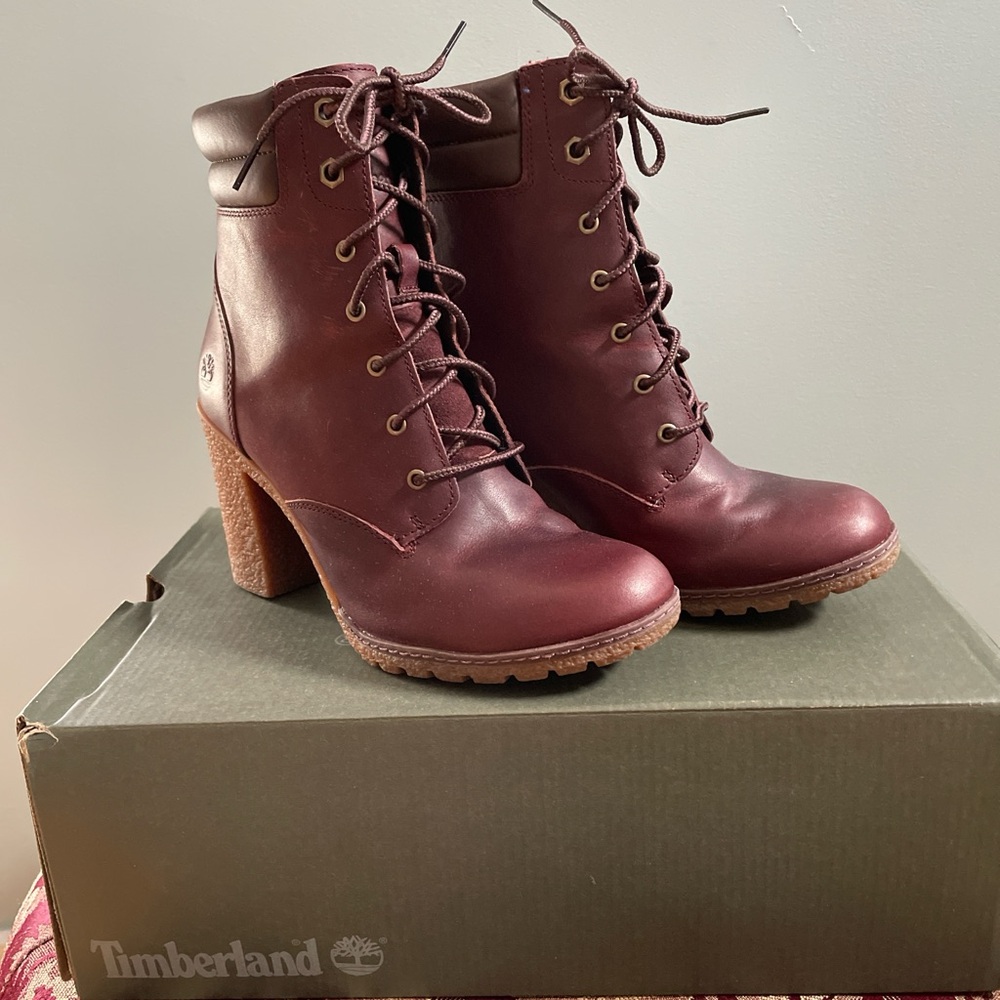 Timberland Women's Burgundy Lace-Up Boots